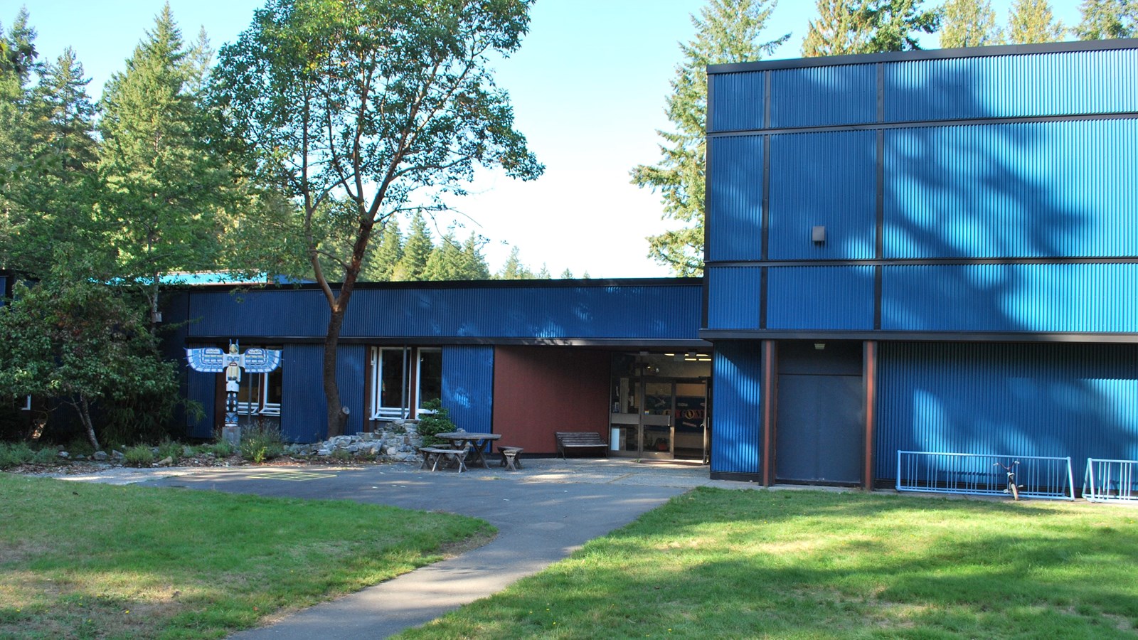 Exterior of Cortes School.